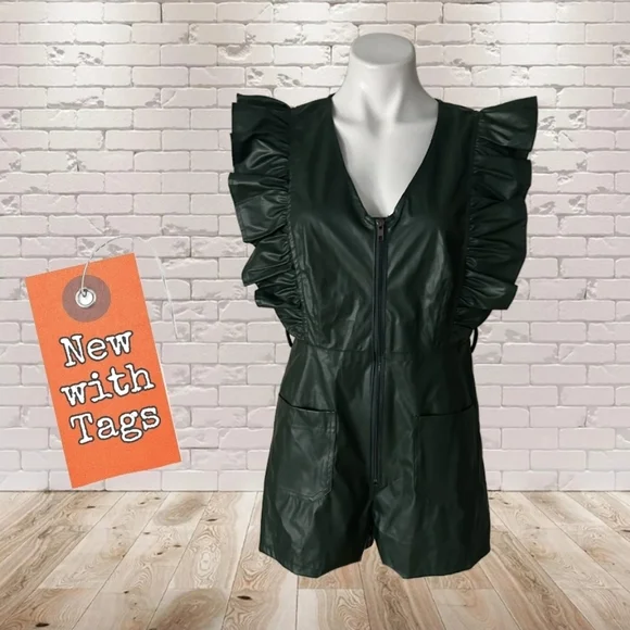 Sleeveless Green Faux-Leather Romper with Tie Waist - Picture 5 of 8